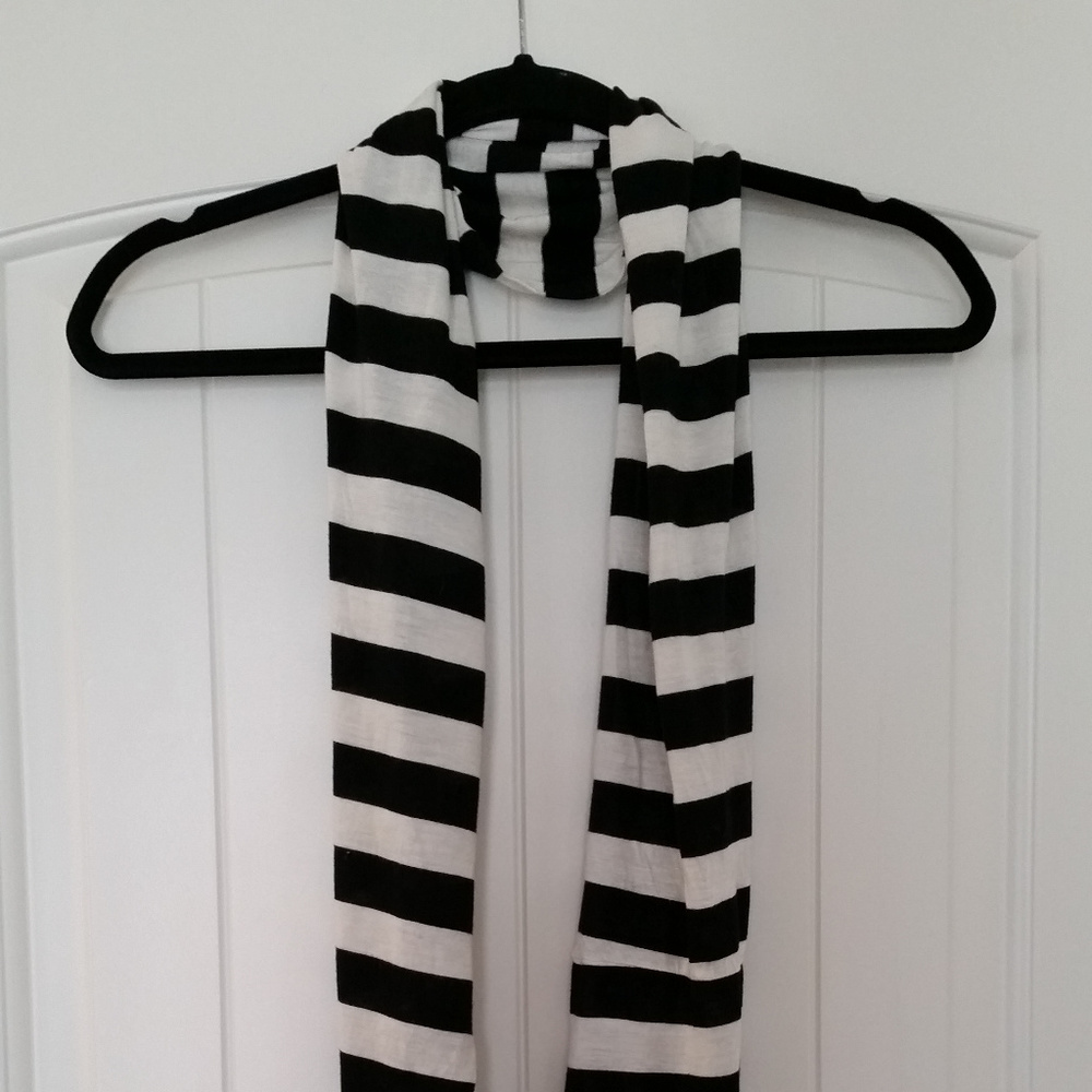 Striped infinity scarf